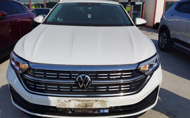 
								Volkswagen Sagitar 2023 300TSI DSG Premium Edition full									
