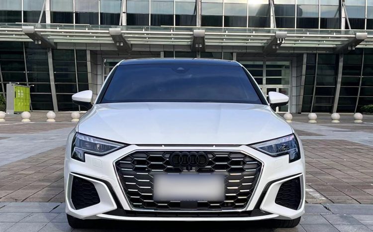 
								Audi A3 2022 A3L Limousine 35 TFSI Sport Style full									