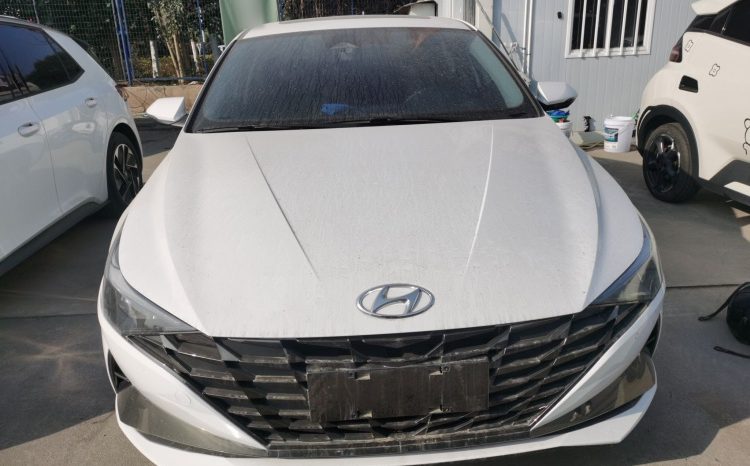 
								Hyundai Elantra 2022 1.5L CVT LUX Premium Edition full									