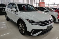 
										Volkswagen Tiguan L 2023 300TSI Automatic 2WD Smart Edition full									