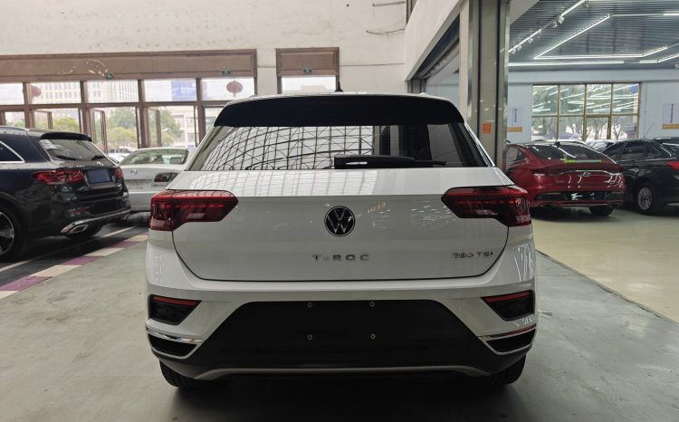
								Volkswagen T-ROC 2021 280TSI DSG 2WD Comfort Connect Edition full									