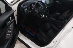 
										Mazda CX-4 2021 2.0L Automatic 2WD Blue Sky Vitality Edition full									