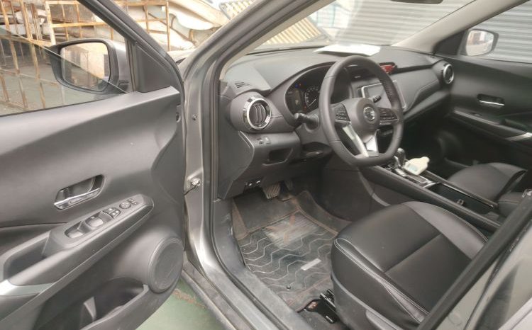 
								Nissan Kicks 2022 1.5L CVT XV Luxury Edition full									