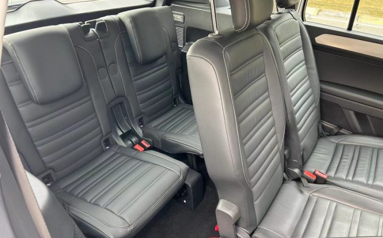 
								Volkswagen Touran L 2021 280TSI DSG Cross Edition (7 мест) full									