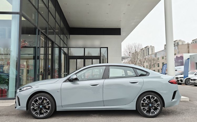 
								BMW 2 Series Gran Coupe 2025 225L M Sport Package — почти новый четырёхдверный премиальный купе-седан, личный автомобиль с реальным пробегом 9655 км full									