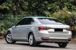 
										Skoda Superb 2019 TSI280 DSG Comfort Edition, реальный пробег 73556 км, немецкий среднеразмерный седан full									