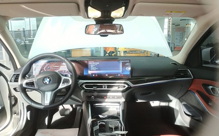 
								BMW 3 Series 2023 325Li M Sport Package — качественный удлинённый заднеприводной премиальный седан для семейной эксплуатации, реальный пробег 26248 км full									