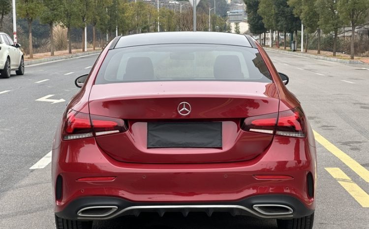 
								Mercedes-Benz A-Class 2020 A 200 L Sport Sedan, реальный пробег 53220 км, премиальный компактный седан full									
