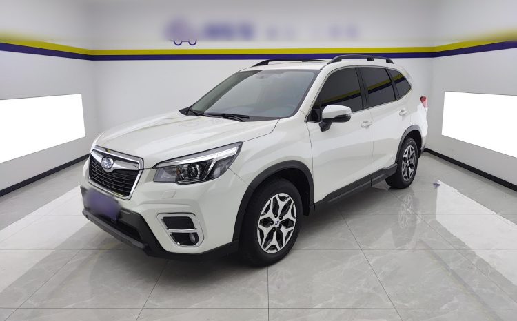 
								Subaru Forester 2020 2.0i Luxury EyeSight Edition, реальный пробег 75489 км, полноприводный импортный кроссовер full									