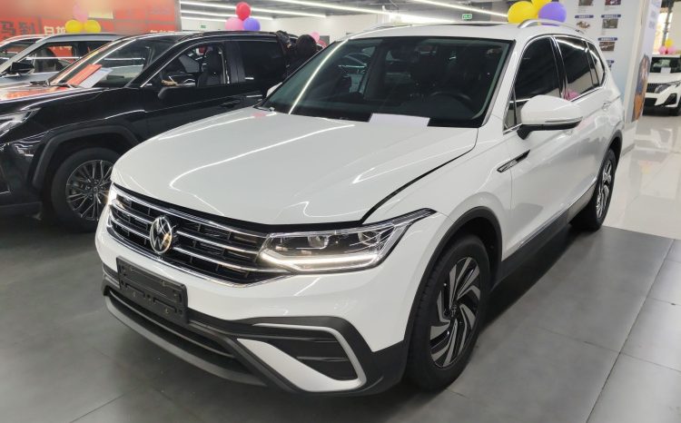 
								Volkswagen Tiguan L 2024 300TSI Automatic Two-Wheel Drive Smart Edition full									