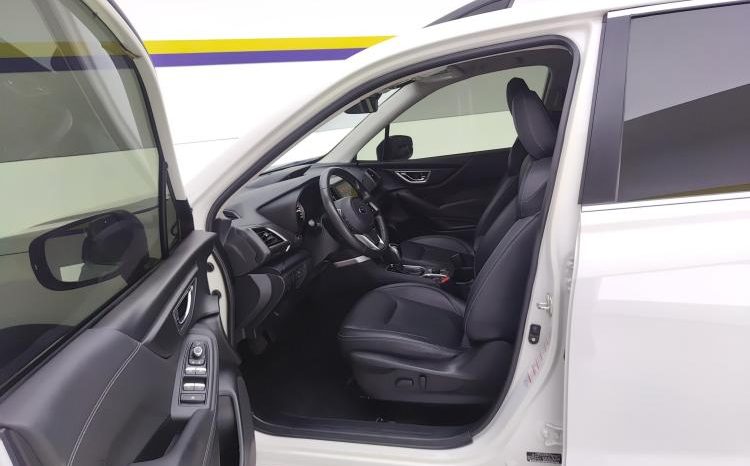 
								Subaru Forester 2020 2.0i Luxury EyeSight Edition, реальный пробег 75489 км, полноприводный импортный кроссовер full									