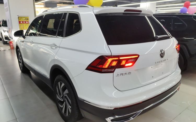 
								Volkswagen Tiguan L 2024 300TSI Automatic Two-Wheel Drive Smart Edition full									