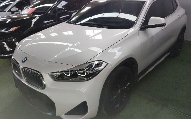 
								BMW X2 2021 sDrive20i M Sport Package full									