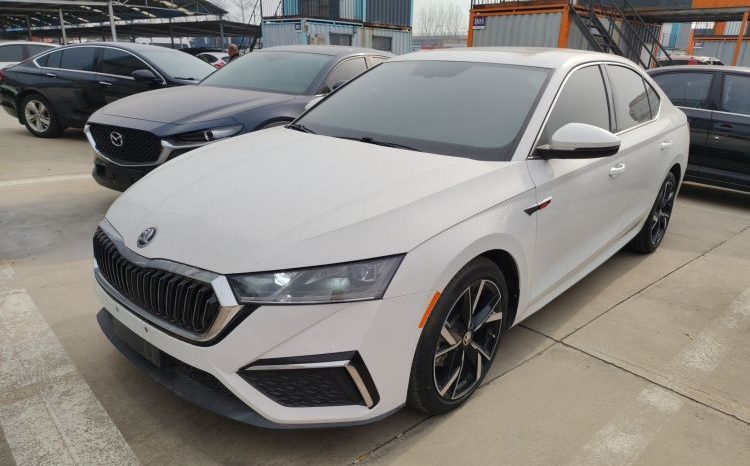 
								Skoda Octavia 2022 PRO TSI280 Premium Edition full									