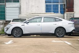 
										Nissan N7 2025 All-Electric Mid-to-Large Sedan full									