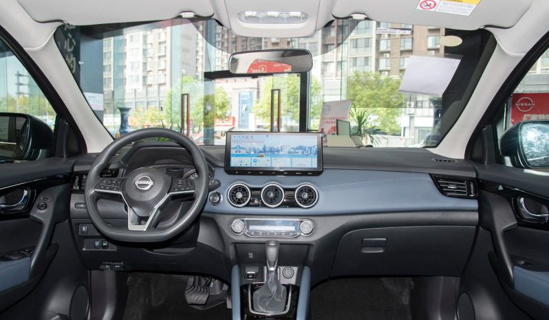 
								Nissan Qashqai 2025 Honor Edition 2.0L CVT Compact SUV full									