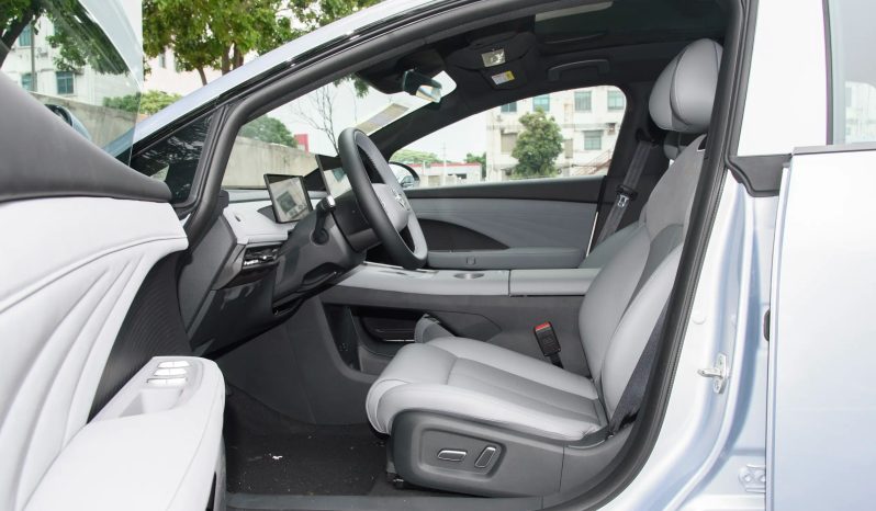 
								Nissan N7 2025 All-Electric Mid-to-Large Sedan full									