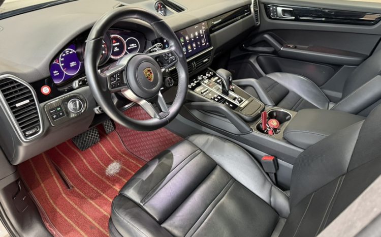 
								Porsche 2019 Cayenne 3.0T — импортный премиальный полноприводный среднебольшой кроссовер б/у, пробег 61482 км, сохранность 9 из 10 full									