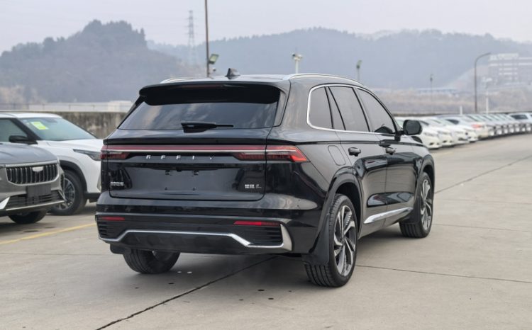 
								Geely Xingyue L 2023 2.0TD High-Power Automatic Two-Wheel Drive Flagship Edition full									