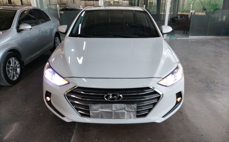 
								Hyundai Elantra 2018 1.4T DCT Dynamic & Vitality Edition, реальный пробег 81620 км, экономичный компактный седан full									