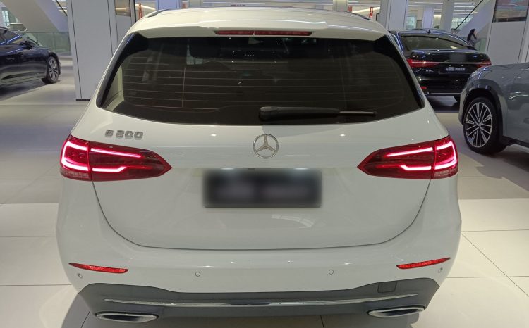 
								Mercedes-Benz B-Class B 200 Dynamic 2020, реальный пробег 66354 км, импортный семейный хэтчбек 90% от нового full									
