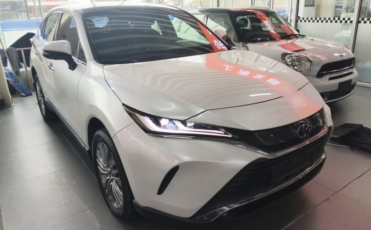 
								Toyota HARRIER 2023 2.0L CVT 2WD Premium Edition full									