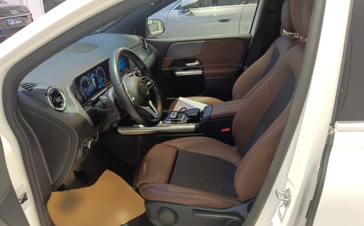 
								Mercedes-Benz B-Class B 200 Dynamic 2020, реальный пробег 66354 км, импортный семейный хэтчбек 90% от нового full									