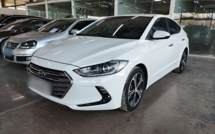 
								Hyundai Elantra 2018 1.4T DCT Dynamic & Vitality Edition, реальный пробег 81620 км, экономичный компактный седан full									