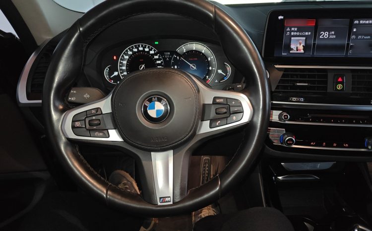 
								BMW X3 2019 xDrive25i M Sport Package, реальный пробег 56900 км, состояние 85% от нового полноприводный премиальный SUV full									
