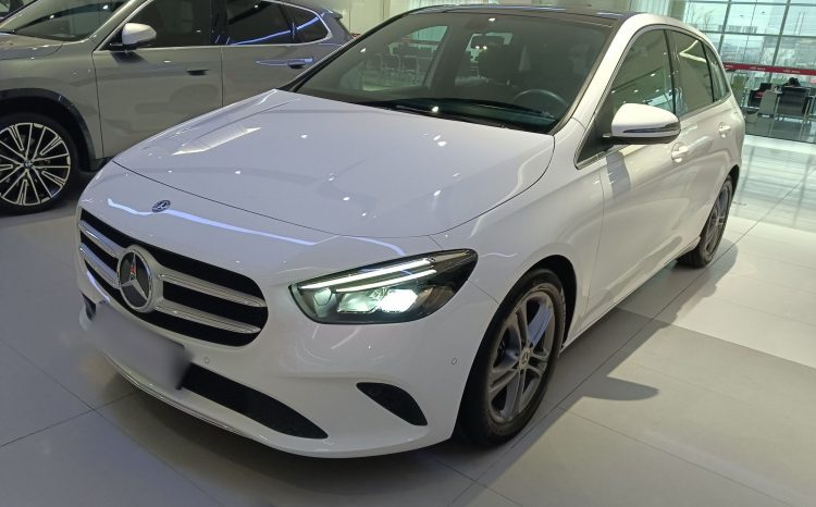 
								Mercedes-Benz B-Class B 200 Dynamic 2020, реальный пробег 66354 км, импортный семейный хэтчбек 90% от нового full									