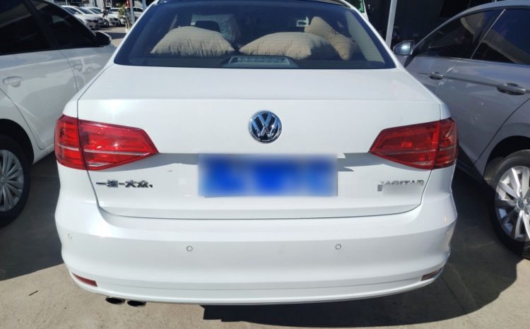 
								Volkswagen Sagitar 2018 280TSI DSG Luxury, реальный пробег 87412 км, немецкий надёжный компактный седан full									