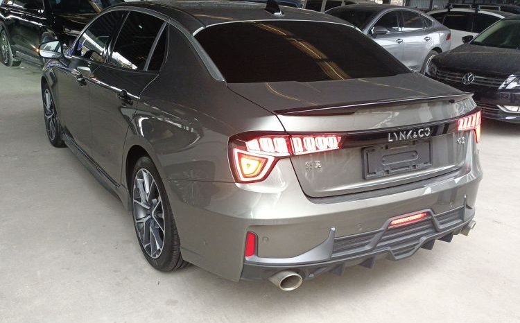 
								Lynk & Co 03 2022 1.5TD DCT Pro full									