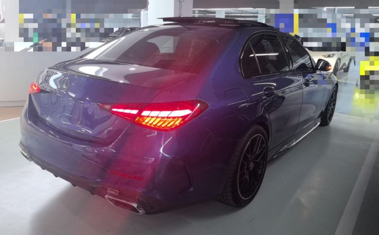 
								2022 Mercedes-Benz C-Class C 260 L Midnight Sport Edition full									