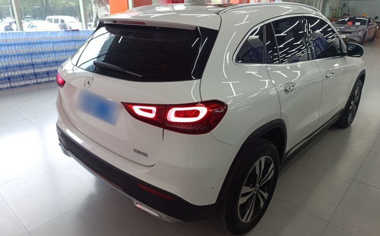 
								Mercedes-Benz GLA 180 2020 год — премиальный городской б/у кроссовер с пробегом 56129 км, состояние 9 из 10 full									