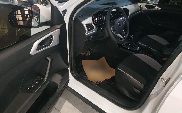 
								Volkswagen T-Cross 2021 1.5L Automatic Smart Connect Edition — компактный кроссовер с сохранностью 95% от нового full									