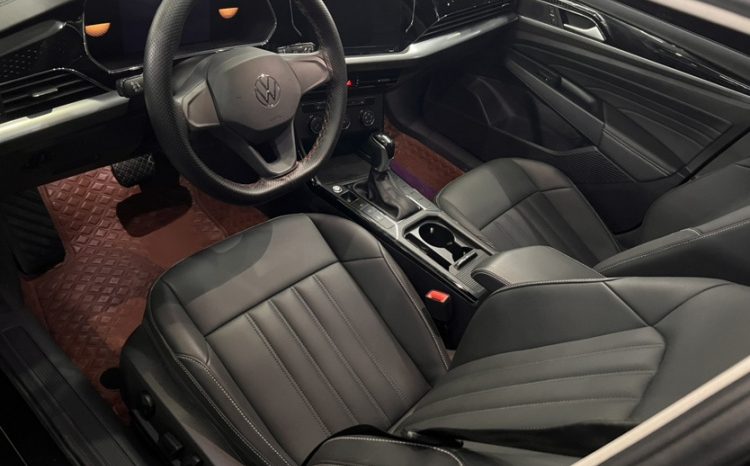 
								Volkswagen Passat 2023 Facelift 280TSI Business Edition, обновлённый б/у бизнес-седан с пробегом 27726 км, сохранность 95% от нового full									