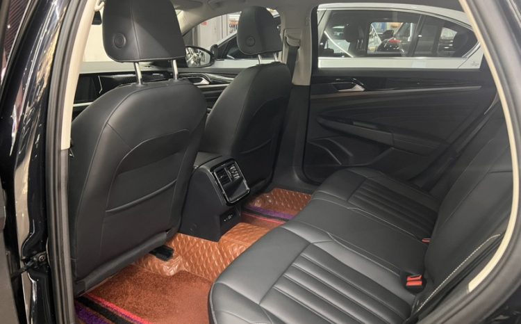 
								Volkswagen Passat 2023 Facelift 280TSI Business Edition, обновлённый б/у бизнес-седан с пробегом 27726 км, сохранность 95% от нового full									