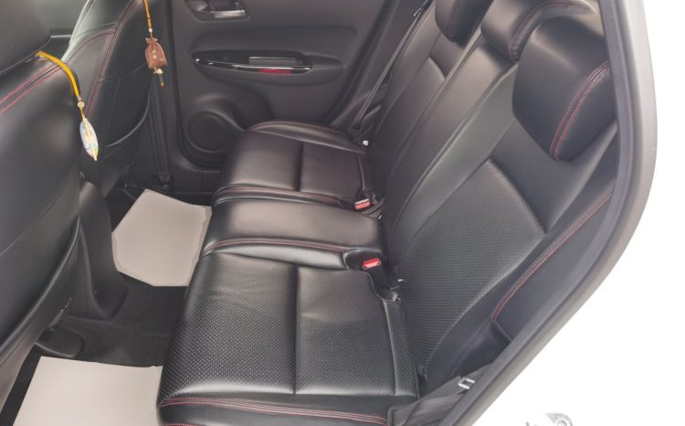 
								Honda LIFE 2021 1.5L CVT CRO-SS Fun Edition, реальный пробег 46410 км, городской автомобиль 90% от нового full									