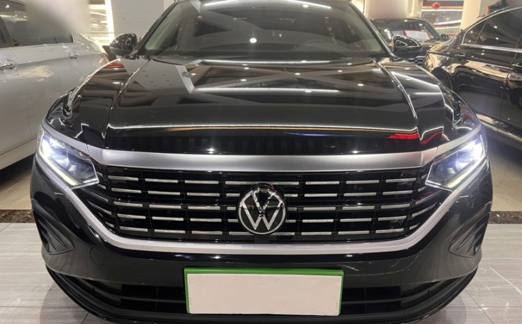 
								Volkswagen Passat 2023 Facelift 280TSI Business Edition, обновлённый б/у бизнес-седан с пробегом 27726 км, сохранность 95% от нового full									