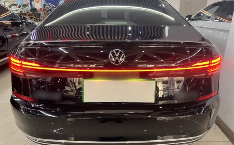 
								Volkswagen Passat 2023 Facelift 280TSI Business Edition, обновлённый б/у бизнес-седан с пробегом 27726 км, сохранность 95% от нового full									