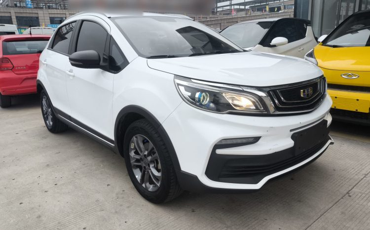 
								Geely Vision X3 2020 1.5L CVT Premium Edition, реальный пробег 122000 км, бюджетный кроссовер 90% от нового full									