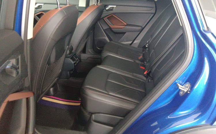 
								Audi Q3 2021 35 TFSI Fashion Elegance, реальный пробег 93670 км, премиальный кроссовер 90% от нового full									