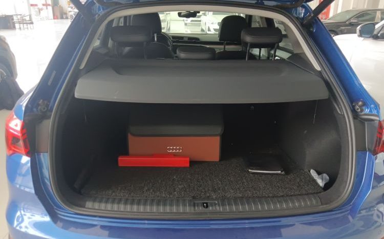 
								Audi Q3 2021 35 TFSI Fashion Elegance, реальный пробег 93670 км, премиальный кроссовер 90% от нового full									