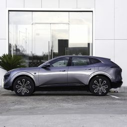 
										AVATR 07 2026 Ultra AWD Pure Electric Edition — премиальный среднеразмерный полностью электрический кроссовер с полным приводом full									