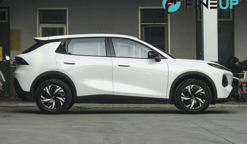 
								Changan Qiyuan Q05 2026: премиальный компактный гибридный кроссовер с выдающимися характеристиками full									