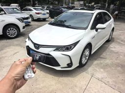 Toyota Corolla 2023 Гибрид 1.8 CVT Elite АКПП