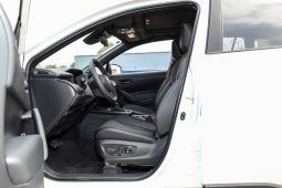 
										Toyota Corolla Cross 2026 2.0L Hybrid Elite full									