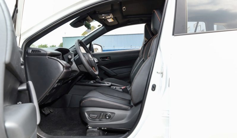
								Toyota Corolla Cross 2026 2.0L Hybrid Elite full									