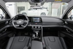
										Hyundai Elantra 2026 1.5L CVT GLX Elite full									