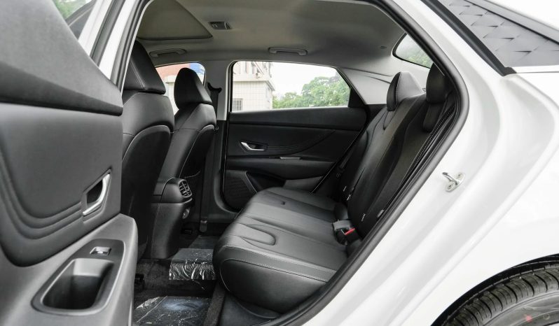
								Hyundai Elantra 2026 1.5L CVT GLX Elite full									